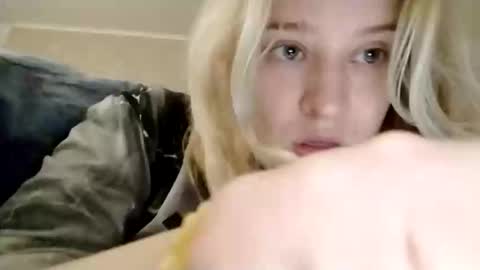 Mila 420 online show from 23, 3, 2026