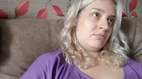 Snapshot of mila_420 chatting on 22, 6, 2026 Mila 420 online show from 22, 6, 2026
