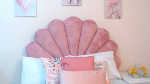 mila_adamss online show from 23, 4, 2026