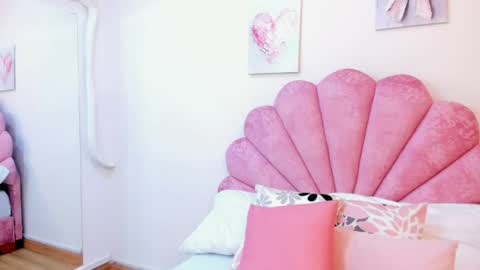 Snapshot of mila_adamss chatting on 28, 6, 2026 mila_adamss online show from 28, 6, 2026