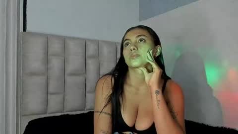 Snapshot of mila_bigboobs chatting on 8, 4, 2026 mila online show from 8, 4, 2026