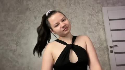 Mila online show from 4, 8, 2026