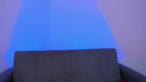 mila  online show from 27, 4, 2026