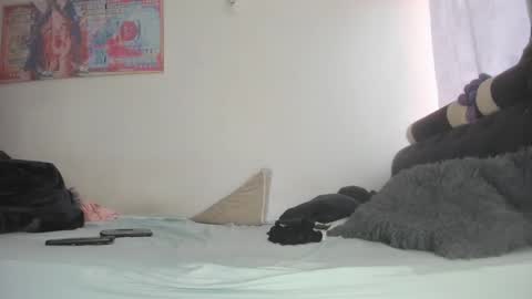 Snapshot of mila_dash chatting on 5, 2, 2025 Mila Dash online show from 5, 2, 2025