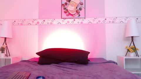 Mila  online show from 29, 12, 2024