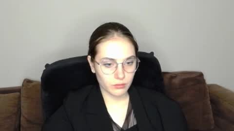 mila_keyy online show from 13, 3, 2026