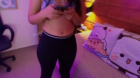 Snapshot of mila_kiitty chatting on 13, 5, 2026 Milena online show from 13, 5, 2026