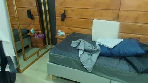 Snapshot of mila_kiitty chatting on 19, 5, 2026 Milena online show from 19, 5, 2026