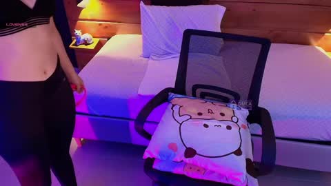 Snapshot of mila_kiitty chatting on 7, 6, 2026 Milena online show from 7, 6, 2026