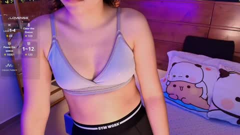 Snapshot of mila_kiitty chatting on 8, 6, 2026 Milena online show from 8, 6, 2026