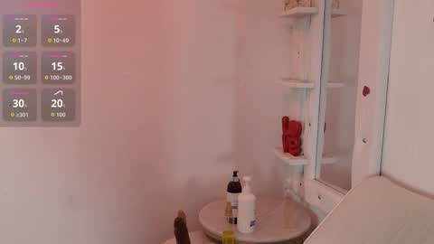 Snapshot of mila_n_max chatting on 16, 11, 2025 Mila Max online show from 16, 11, 2025