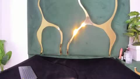 mila_petiteasm online show from 29, 7, 2026