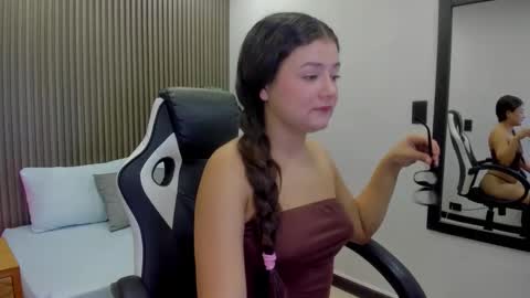 mila_pinkett online show from 24, 2, 2026