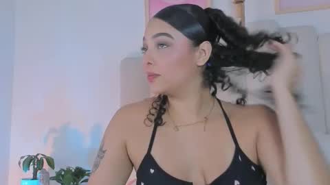 mila_stark333 online show from 22, 4, 2026