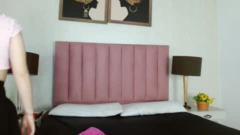 milaa_01 online show from 12, 3, 2026