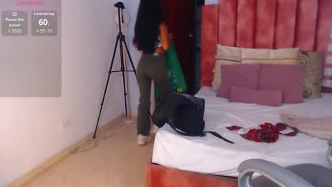 milaa_star online show from 1, 10, 2025