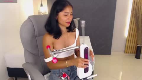 Snapshot of milaa_star chatting on 30, 5, 2026 milaa_star online show from 30, 5, 2026