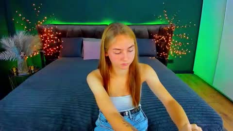 Snapshot of milaaddam chatting on 11, 9, 2025 Milla online show from 11, 9, 2025