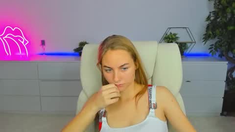 Snapshot of milaaddam chatting on 30, 9, 2025 Milla online show from 30, 9, 2025