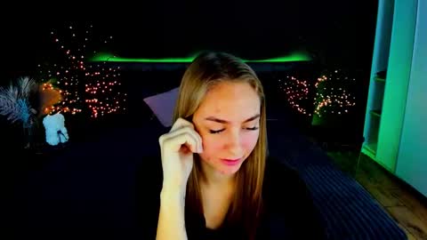 Snapshot of milaaddam chatting on 10, 10, 2025 Milla online show from 10, 10, 2025