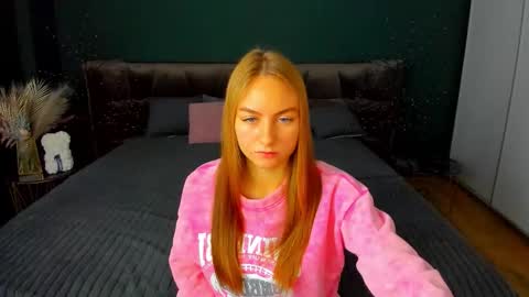 Snapshot of milaaddam chatting on 8, 11, 2025 Milla online show from 8, 11, 2025