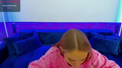 Snapshot of milaaddam chatting on 13, 11, 2025 Milla online show from 13, 11, 2025