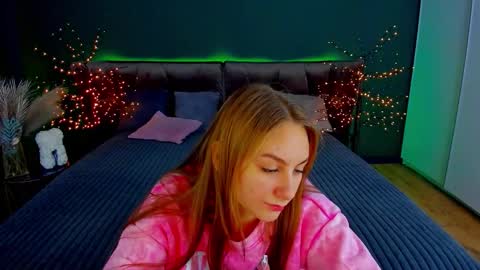 Snapshot of milaaddam chatting on 14, 11, 2025 Milla online show from 14, 11, 2025