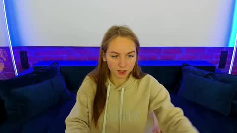 Snapshot of milaaddam chatting on 17, 11, 2025 Milla online show from 17, 11, 2025