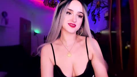 MiladyJolie online show from 22, 12, 2024
