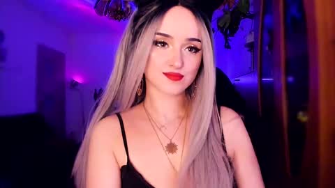 MiladyJolie online show from 22, 1, 2025