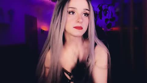 MiladyJolie online show from 9, 9, 2025