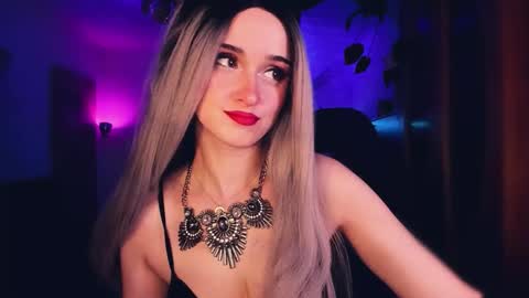 MiladyJolie online show from 15, 11, 2025