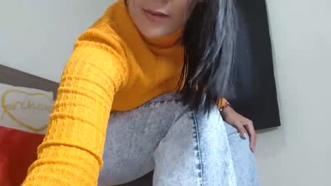 Snapshot of milahot23 chatting on 11, 2, 2025 mila online show from 11, 2, 2025