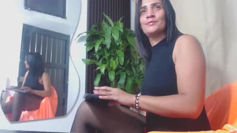 Snapshot of milahot23 chatting on 12, 2, 2025 mila online show from 12, 2, 2025