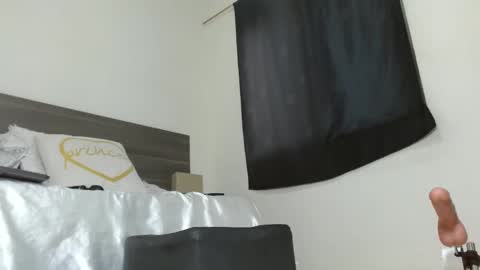 Snapshot of milahot23 chatting on 4, 3, 2025 mila online show from 4, 3, 2025