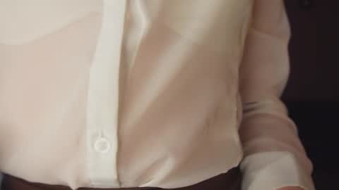 Mila online show from 10, 4, 2026