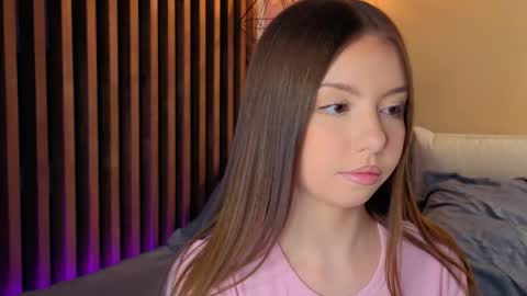 Mila online show from 21, 4, 2026