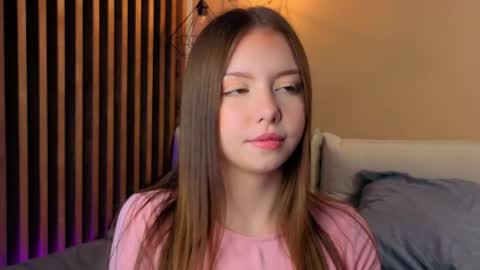 Mila online show from 23, 4, 2026