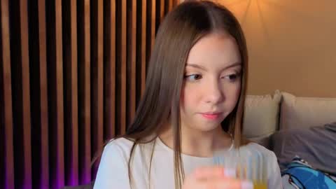 Mila online show from 24, 4, 2026