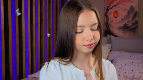 Mila online show from 6, 6, 2026