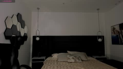 Mila  online show from 21, 9, 2025