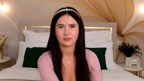 milaleoneli online show from 13, 6, 2026