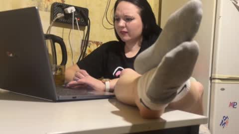 milamisss online show from 15, 4, 2026