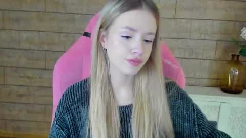 MilanaBalmain online show from 4, 10, 2025