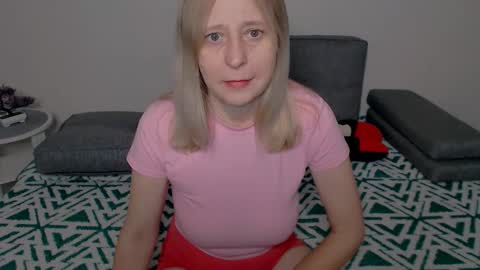 Milena online show from 3, 12, 2025