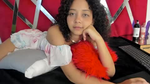 milanx2 online show from 30, 12, 2024