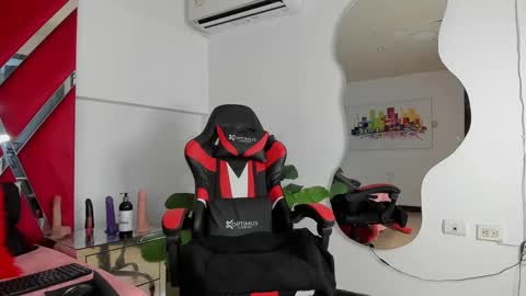 milanx2 online show from 8, 3, 2025