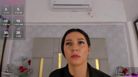 Snapshot of milasaenz1 chatting on 27, 11, 2025 Cami online show from 27, 11, 2025