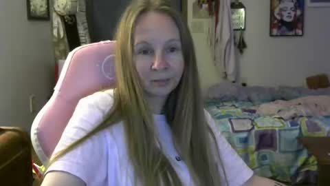 Mila online show from 22, 4, 2026