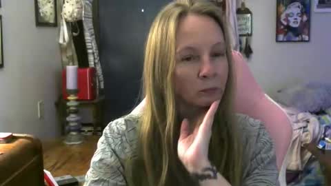 Mila online show from 24, 4, 2026